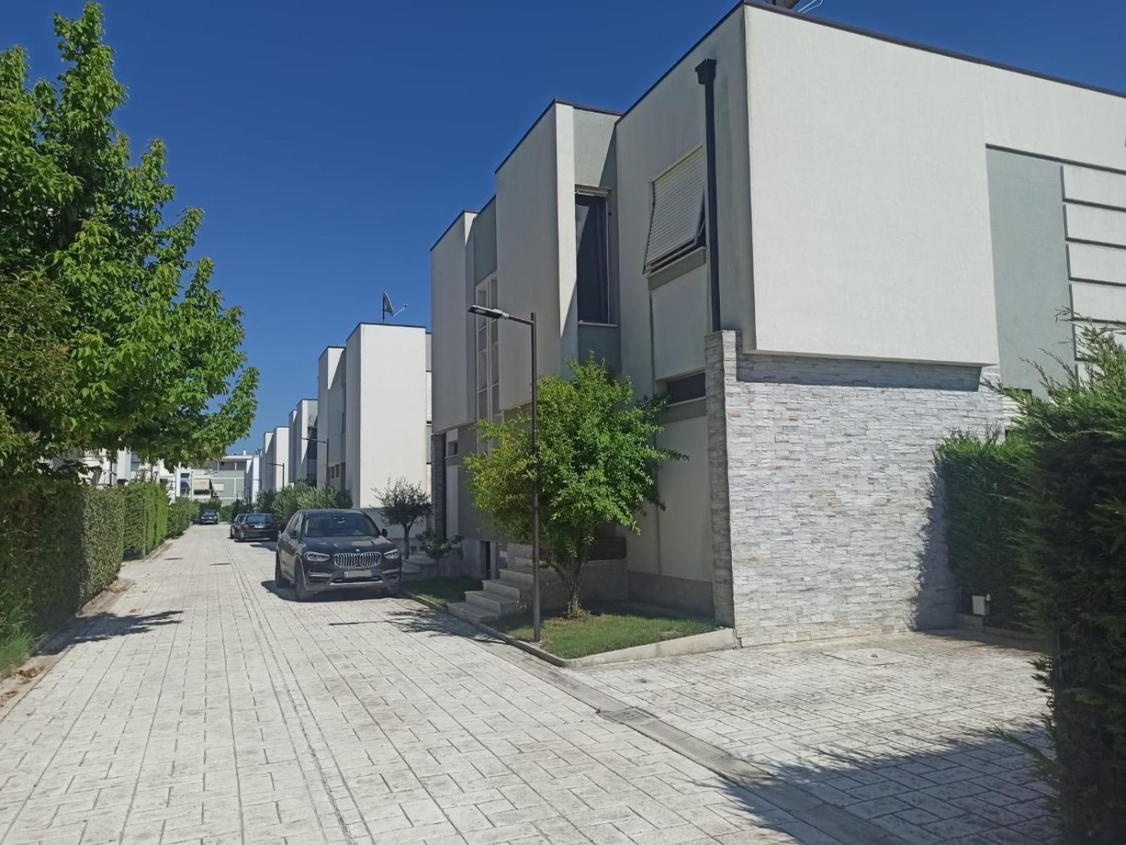 Villa Eden 111, Perla Resort, Bay Of Lalzi Дуррес Екстер'єр фото